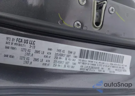 2019 Jeep Cherokee Latitude Plus 4X4 z USA, uszkodzony, nr VIN 1C4PJMLB8KD424781